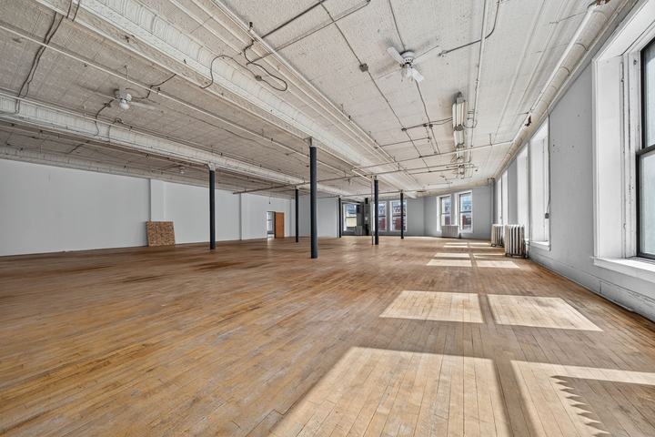 Bedford Building, 4th Floor, photo 10