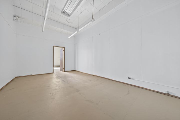 Bedford Building, 4th Floor, photo 12