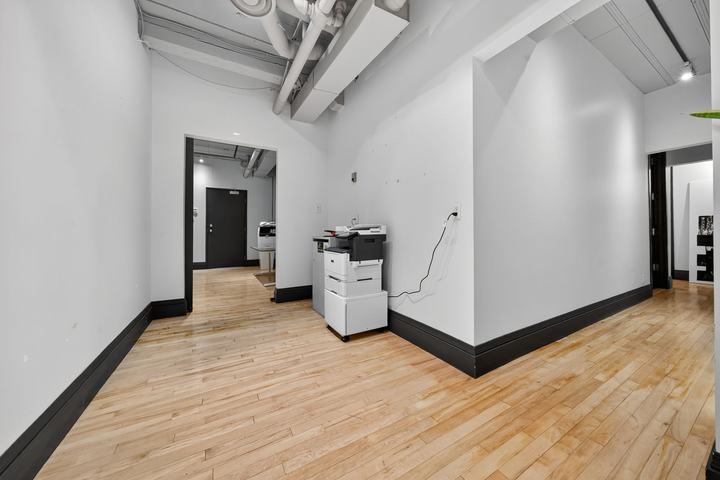 Bedford Building, 7th Floor, photo 11
