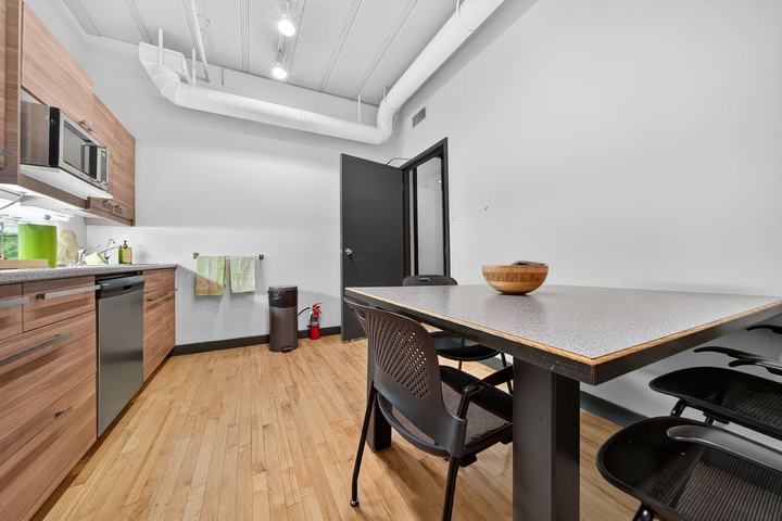 Bedford Building, 7th Floor, photo 15