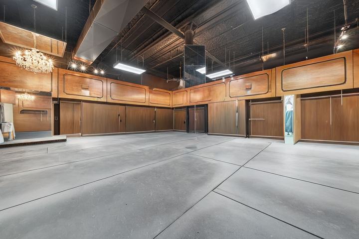 Bedford Building, Main Floor & Basement, photo 2
