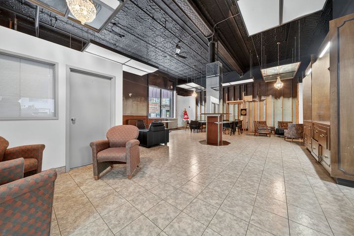 Bedford Building, Main Floor & Basement, photo 8